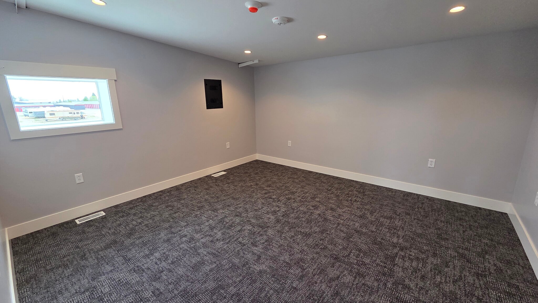 35 Landmark Ln, Rigby, ID for lease Interior Photo- Image 1 of 4