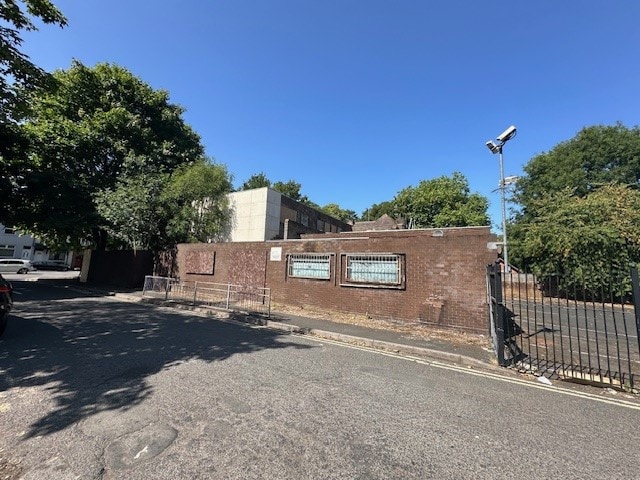 413 Newhampton Rd W, Wolverhampton for sale - Building Photo - Image 2 of 2