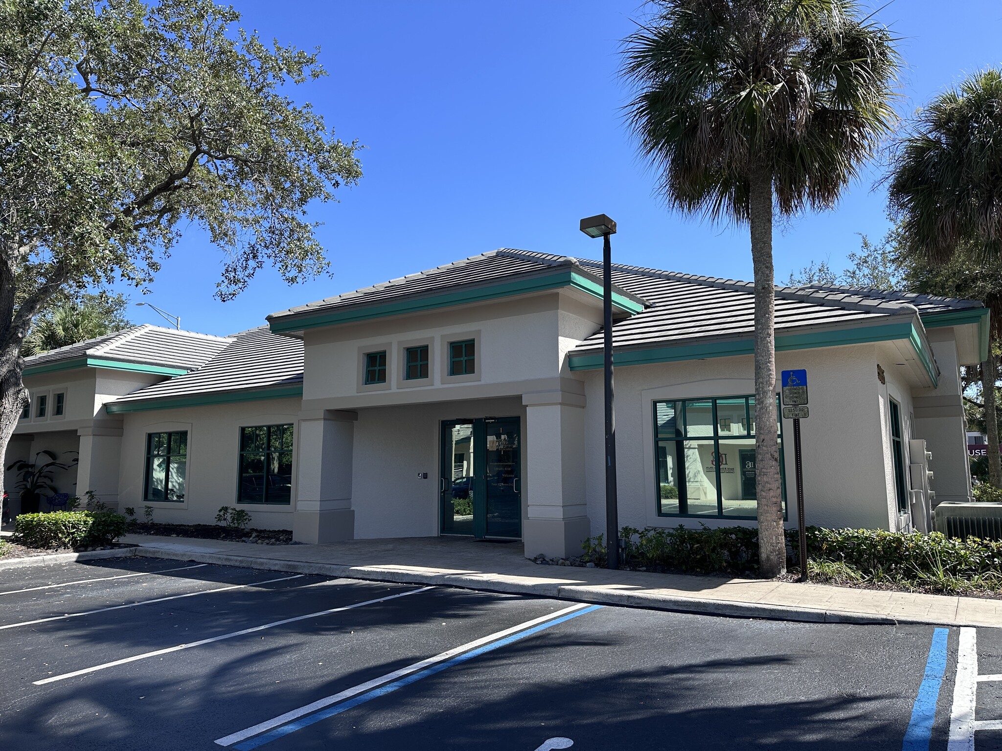 9955 Tamiami Trl N, Naples, FL for lease Building Photo- Image 1 of 5