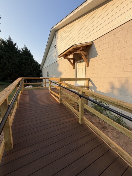 116 Columbus Pky, Opelika, AL for lease - Building Photo - Image 3 of 7