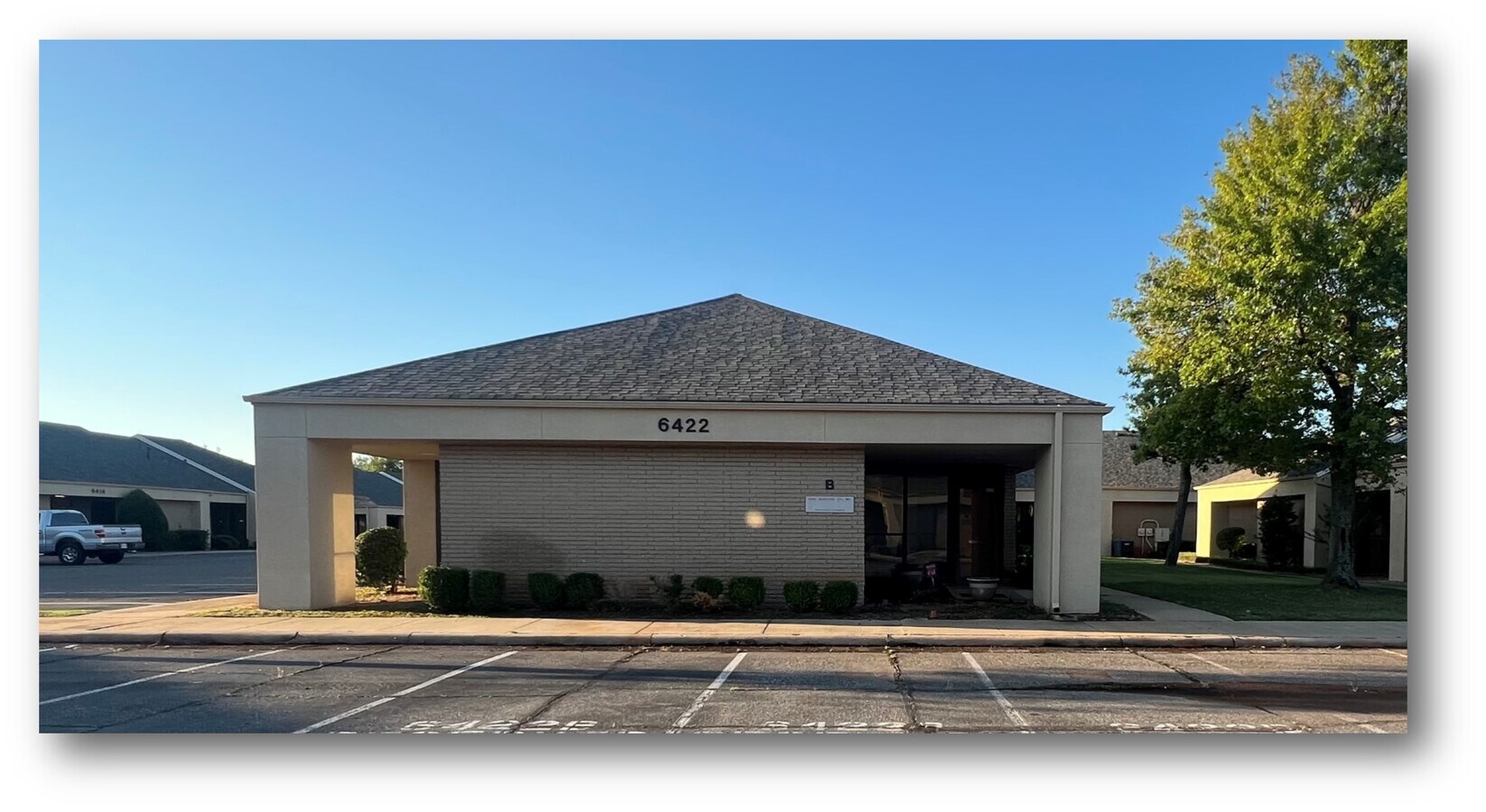 6422 N Santa Fe Ave, Oklahoma City, OK 73116 - Unité B - - Photo intérieure - Image 1 of 6