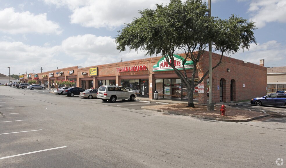 2030 E Oltorf St, Austin, TX for lease - Building Photo - Image 2 of 3