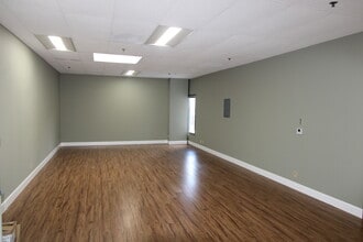 1575 N Lake Ave, Pasadena, CA à louer Photo intérieure- Image 1 de 2