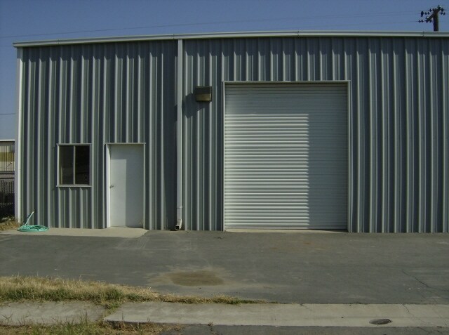 1635 S O St, Tulare, CA à louer - Photo du bâtiment - Image 2 de 4