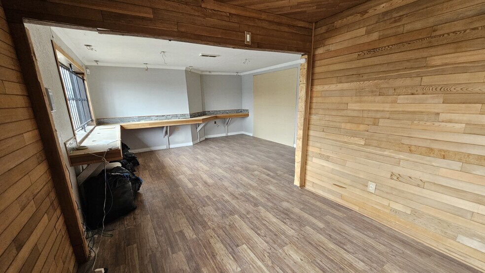 551 14th Ave, Longview, WA à vendre - Photo du bâtiment - Image 3 de 16