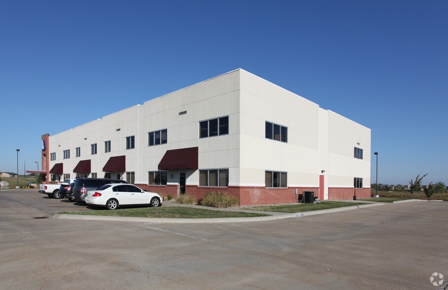 455 S Sam Barr Dr, Kearney, MO à louer - Photo du bâtiment - Image 3 de 4