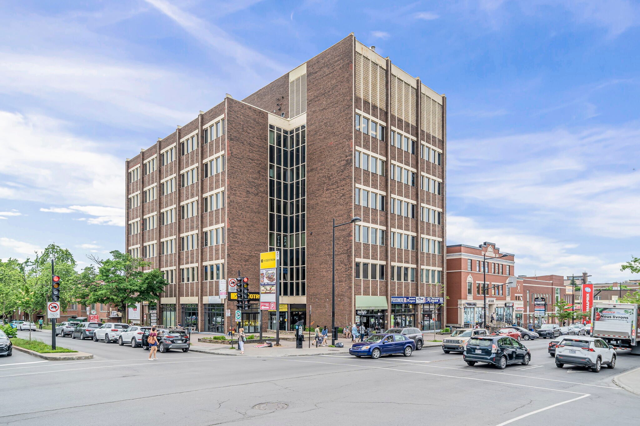 6000 Ch De La Côte-Des-Neiges, Montréal, QC à louer Photo du bâtiment- Image 1 de 53