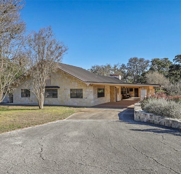 107 Reed Rd, Boerne, TX à vendre - Photo du bâtiment - Image 3 de 13