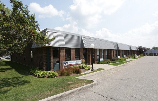 More details for 572 Weber St N, Waterloo, ON - Office for Lease