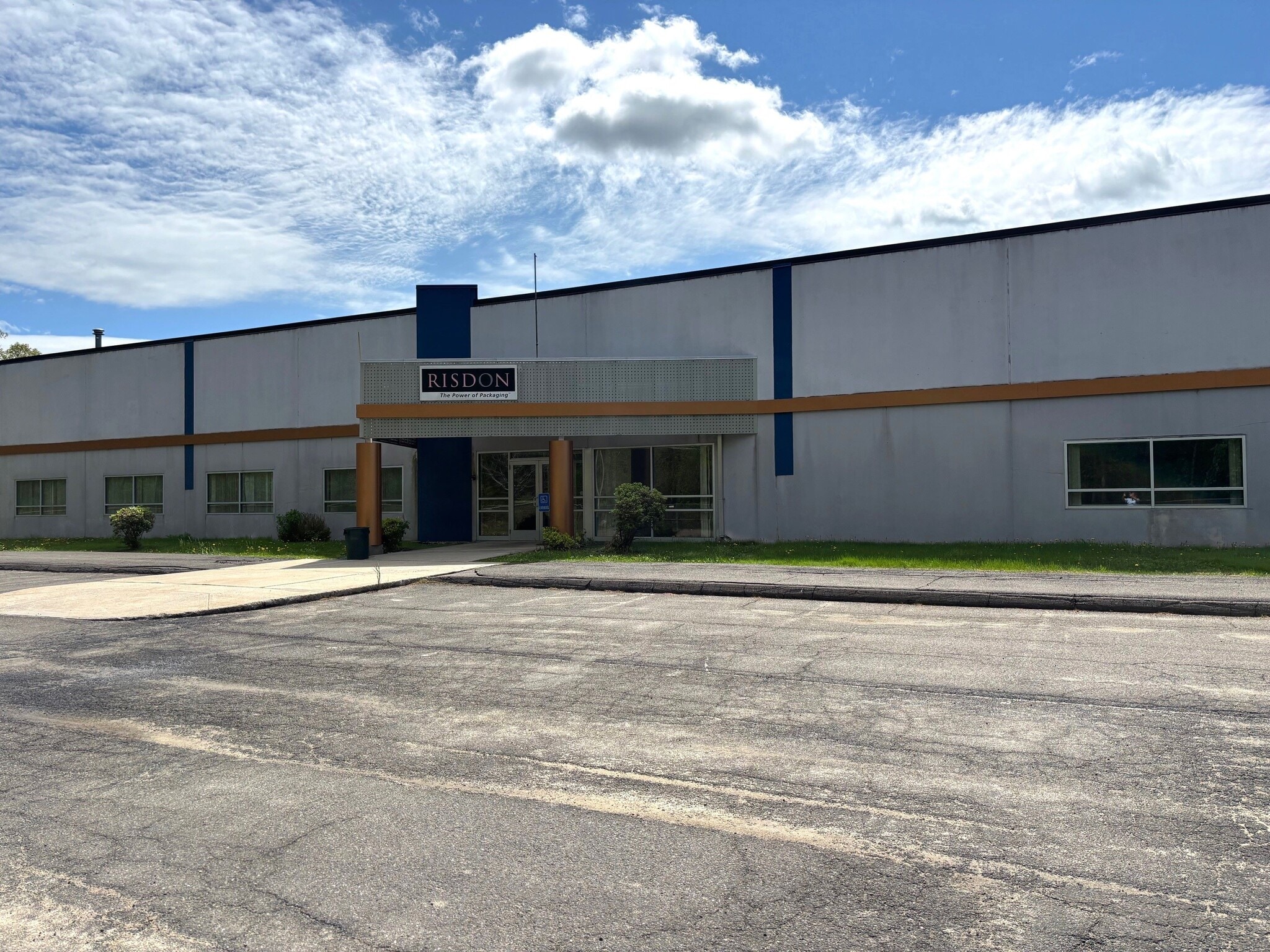 1100 Buckingham St, Watertown, CT for lease Building Photo- Image 1 of 1