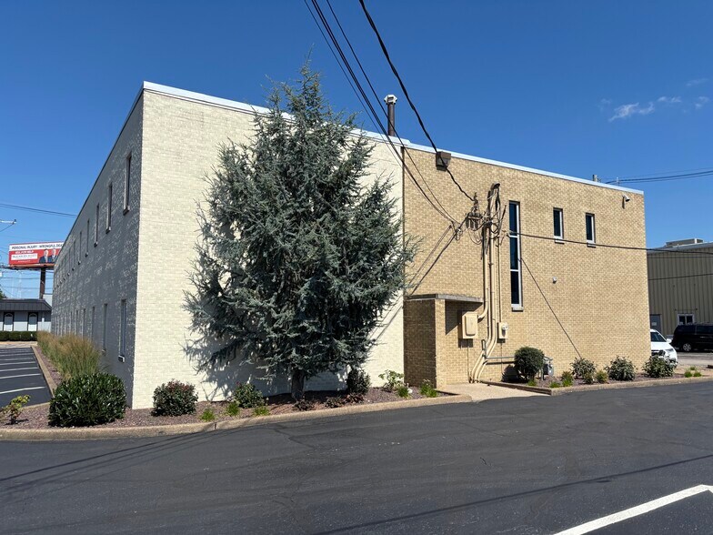 312-314 Martin Luther King Jr Blvd, Evansville, IN à vendre - Photo du bâtiment - Image 3 de 19