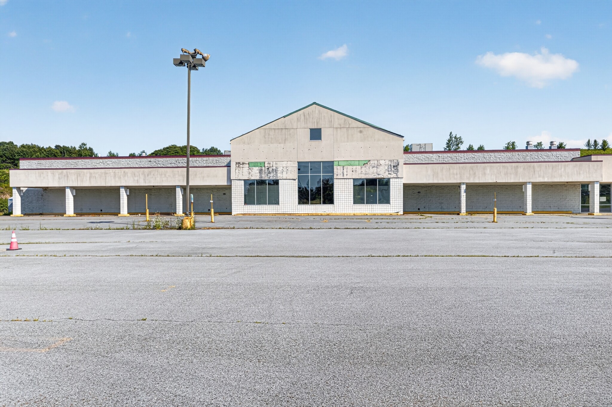 1361-1985 Hill Rd, St Marys, PA for lease Interior Photo- Image 1 of 6