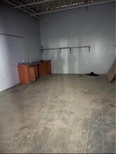 204 Thompson Ave, Fredericksburg, VA for lease Interior Photo- Image 2 of 11