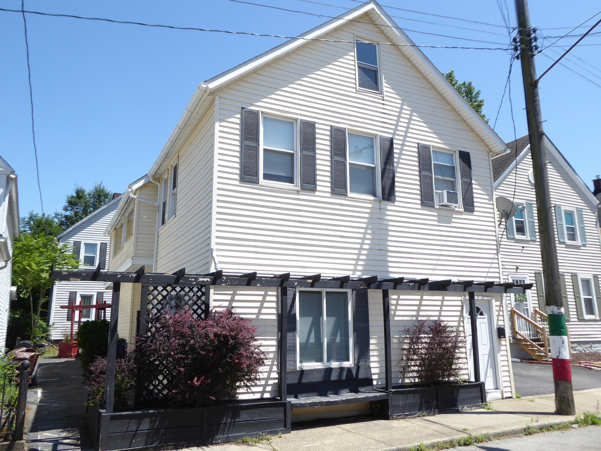 1327 W 67th St, Cleveland, OH for sale Building Photo- Image 1 of 1