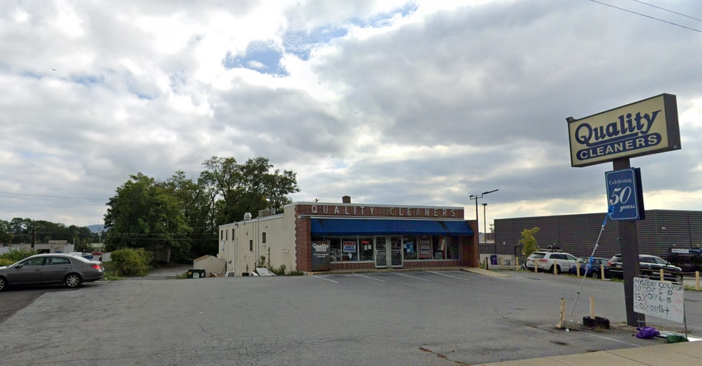 1000 Market St, Lemoyne, PA for sale - Building Photo - Image 2 of 5