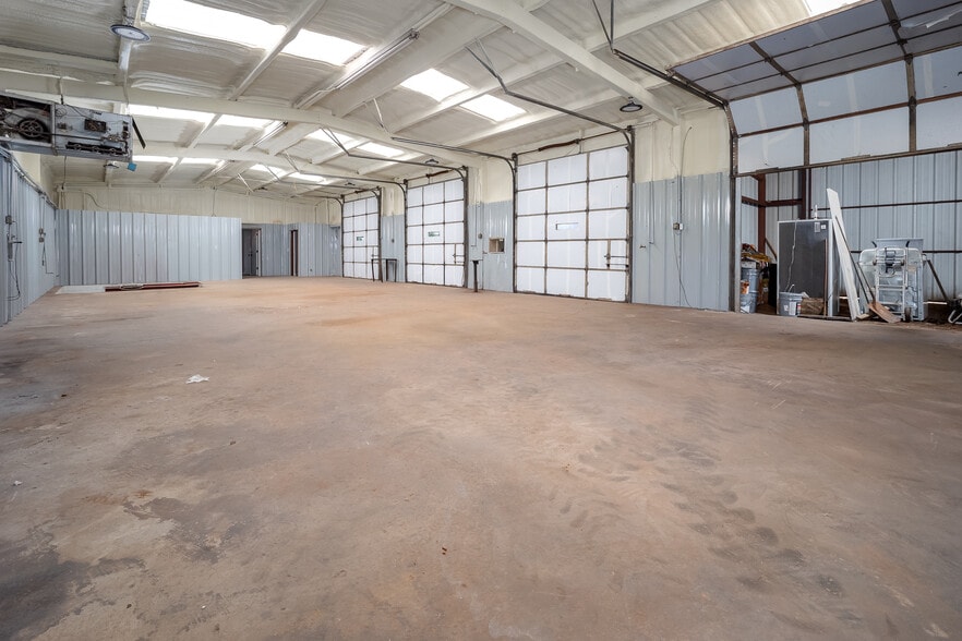 1402 Veterans Memorial Hwy, Blanchard, OK for sale - Building Photo - Image 3 of 43