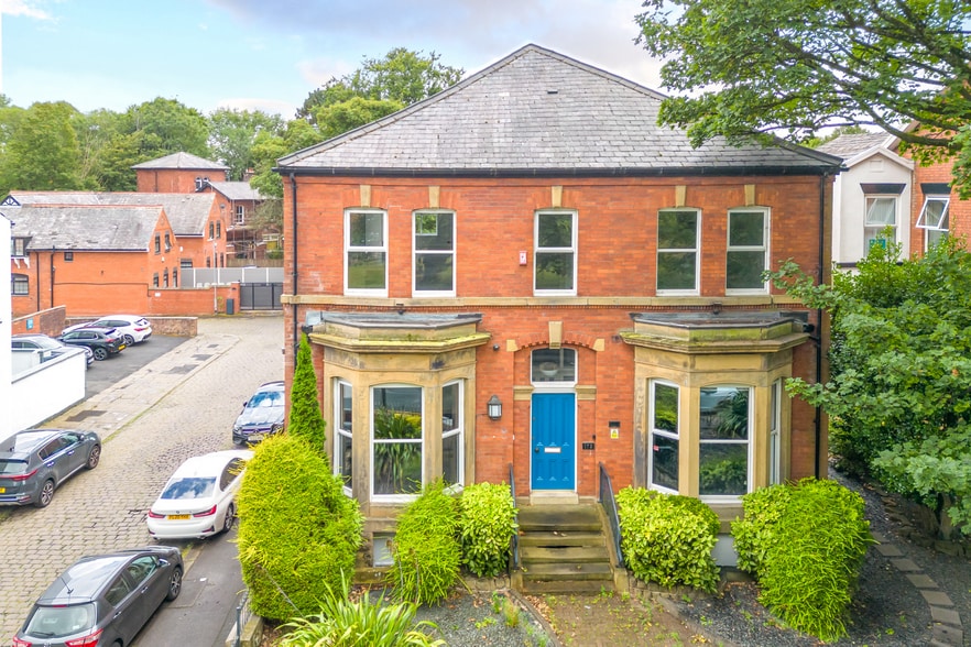 173 Chorley New Rd, Bolton à vendre - Photo du bâtiment - Image 2 de 13