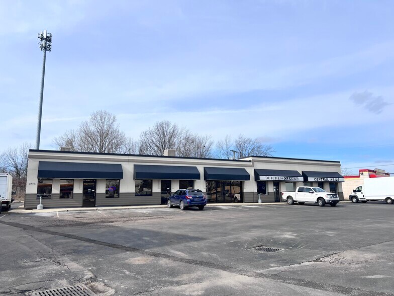 2710 Belmont Ave, Youngstown, OH à louer - Photo du bâtiment - Image 2 de 3
