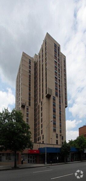 1432-1454 5th Ave, New York, NY à louer - Photo du bâtiment - Image 3 de 5