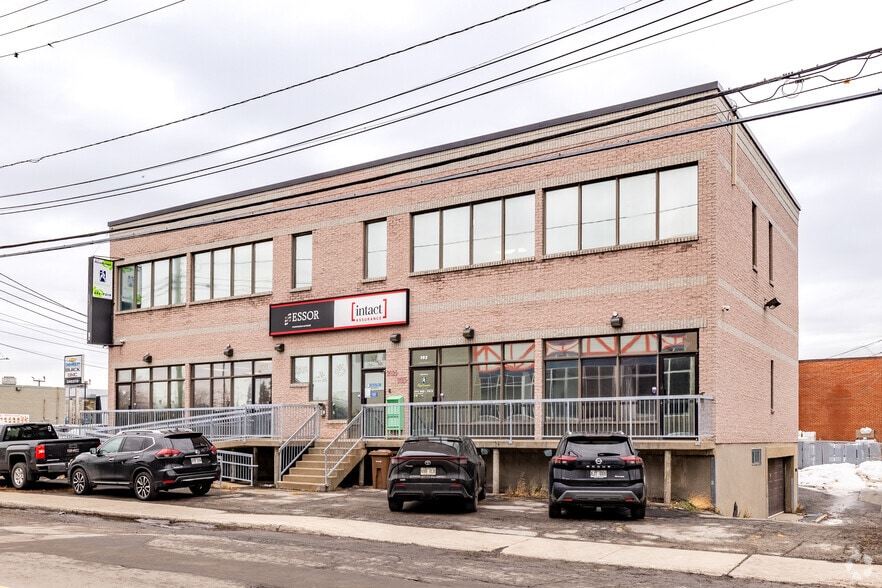 2015-2025 Av Huitième, Montréal, QC for lease - Building Photo - Image 2 of 4