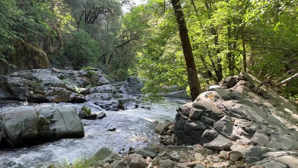 18635 State Rte 26, Glencoe, CA à vendre - Vidéo sur l’inscription commerciale - Image 2 de 10