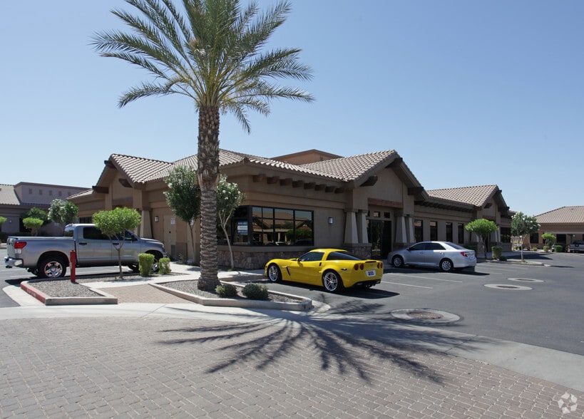 3170 S Gilbert Rd, Chandler, AZ for lease - Building Photo - Image 3 of 13