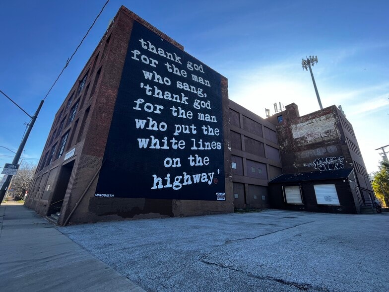 2630 Payne Ave, Cleveland, OH à vendre - Photo principale - Image 1 de 20