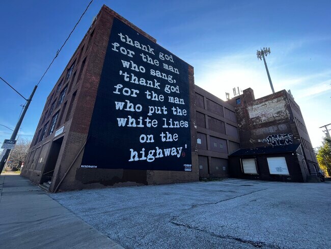 Plus de détails pour 2630 Payne Ave, Cleveland, OH - Industriel à vendre