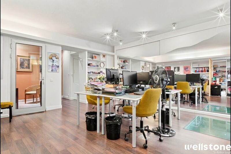 1 Rue Laferrière, Paris for sale - Interior Photo - Image 3 of 9