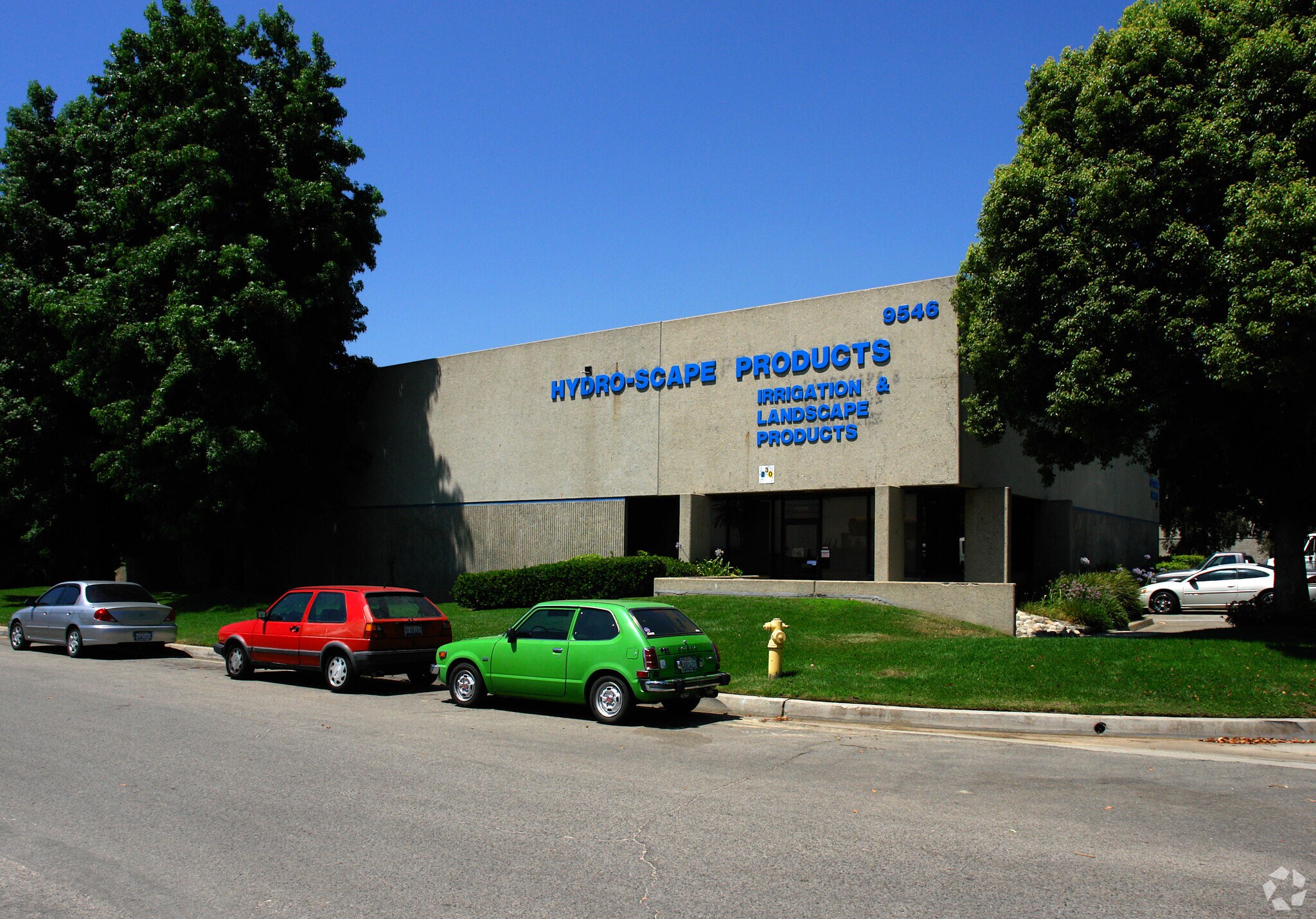 9580 Commerce Center Dr, Rancho Cucamonga, CA à louer Photo principale- Image 1 de 6