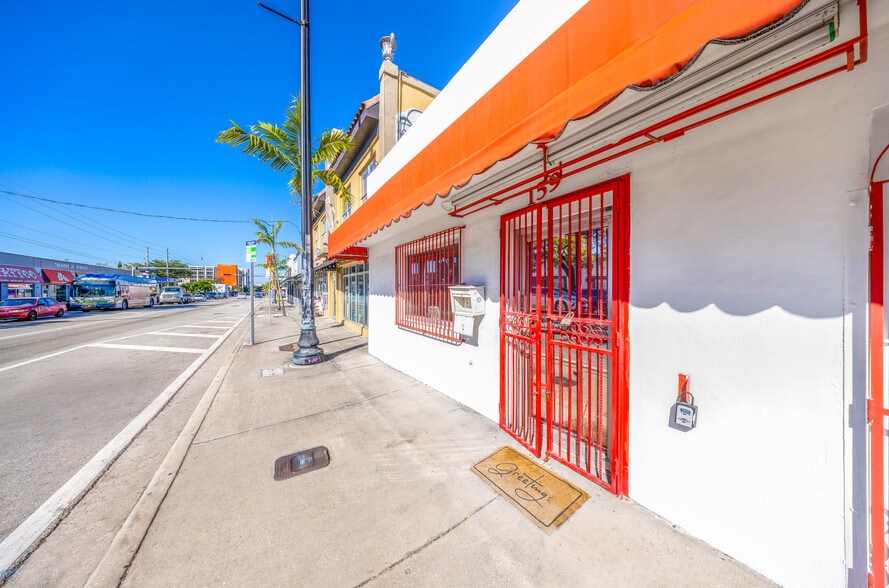 159 NW 36th St, Miami, FL à louer - Photo du bâtiment - Image 3 de 14