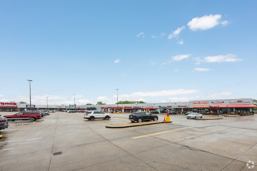 Hutchinson River Pky, Bronx, NY à louer - Photo du voisinage - Image 3 de 18