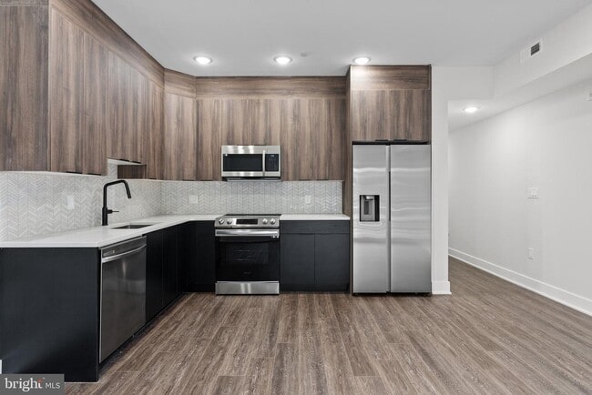 Plus de détails pour 2146 N Front St, Philadelphia, PA - Multi-résidentiel à vendre