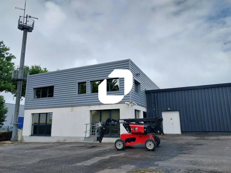 Bureau dans Carquefou à louer - Photo du bâtiment - Image 1 de 17