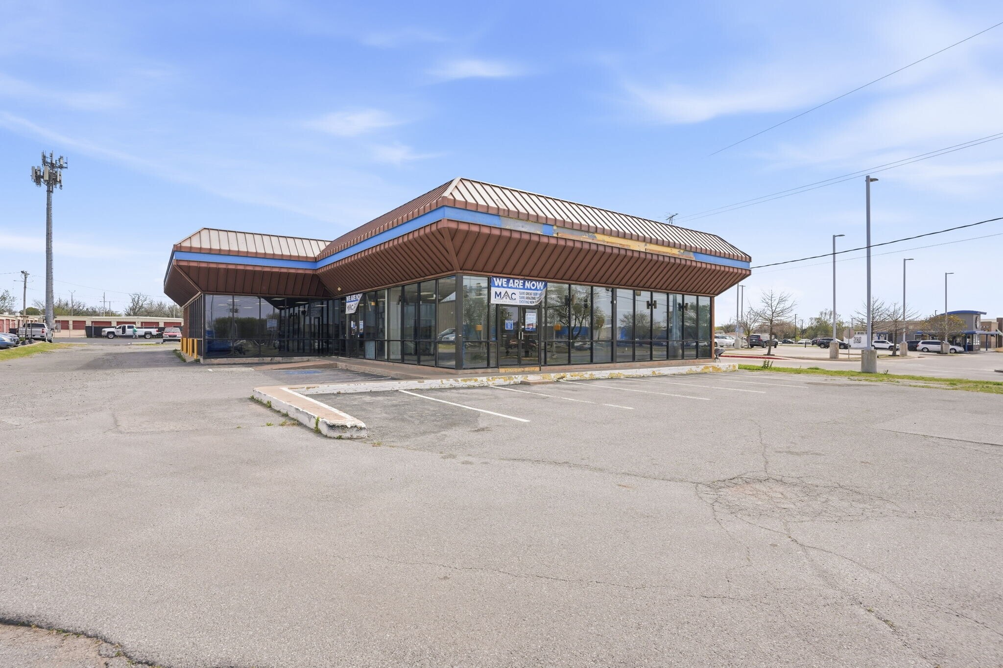 1001 NW Sheridan Rd, Lawton, OK à louer Photo du bâtiment- Image 1 de 18