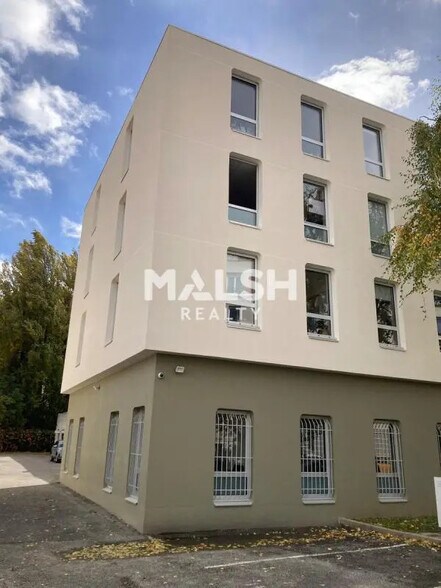 Bureau dans Villeurbanne à vendre - Photo du bâtiment - Image 3 de 9