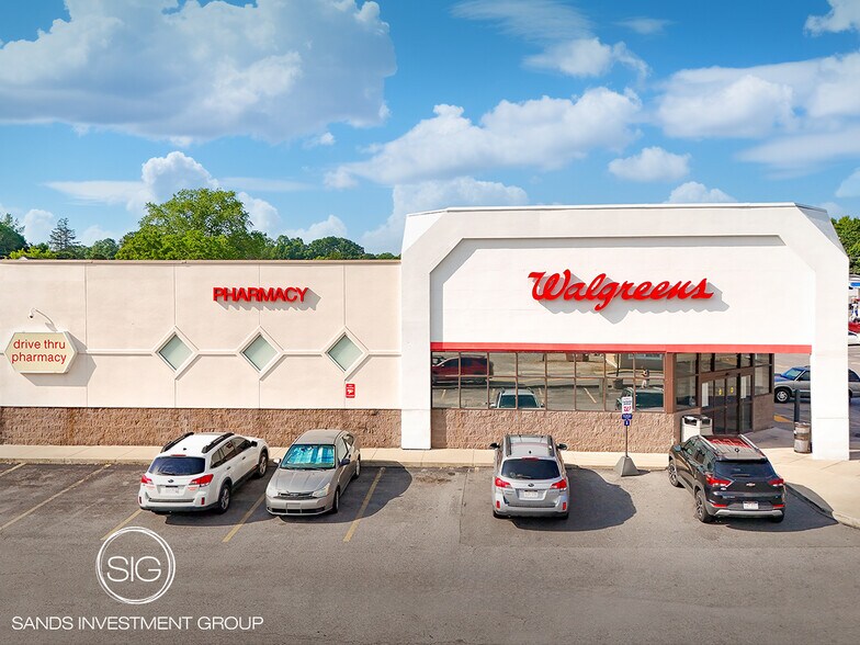 1201 Main St E, Oak Hill, WV à vendre - Photo du bâtiment - Image 1 de 5