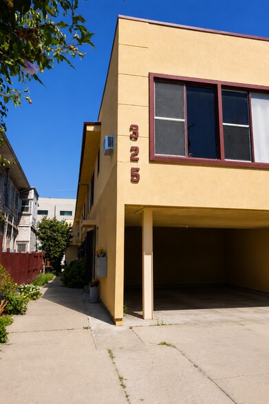 325 S Westlake Ave, Los Angeles, CA à vendre - Photo du bâtiment - Image 3 de 13