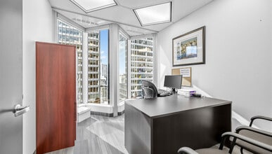 200 Bay St, Toronto, ON for lease Interior Photo- Image 1 of 5