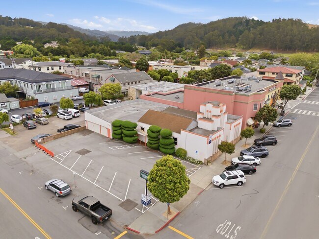 More details for 645 Kelly Ave, Half Moon Bay, CA - Retail for Sale
