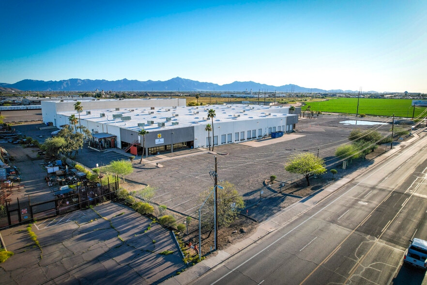 4215 W Lower Buckeye Rd, Phoenix, AZ for lease - Primary Photo - Image 1 of 18