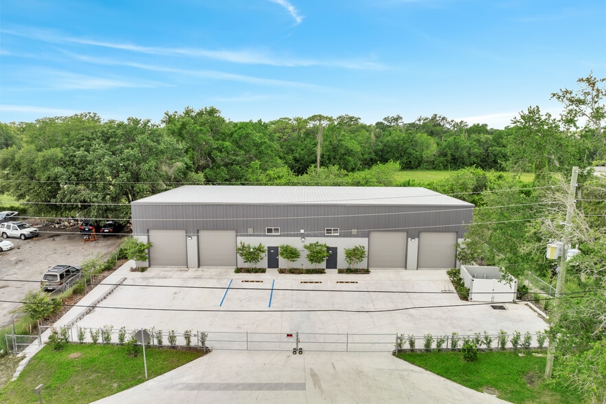 560 Barry St, Orlando, FL à vendre - Photo du bâtiment - Image 2 de 28