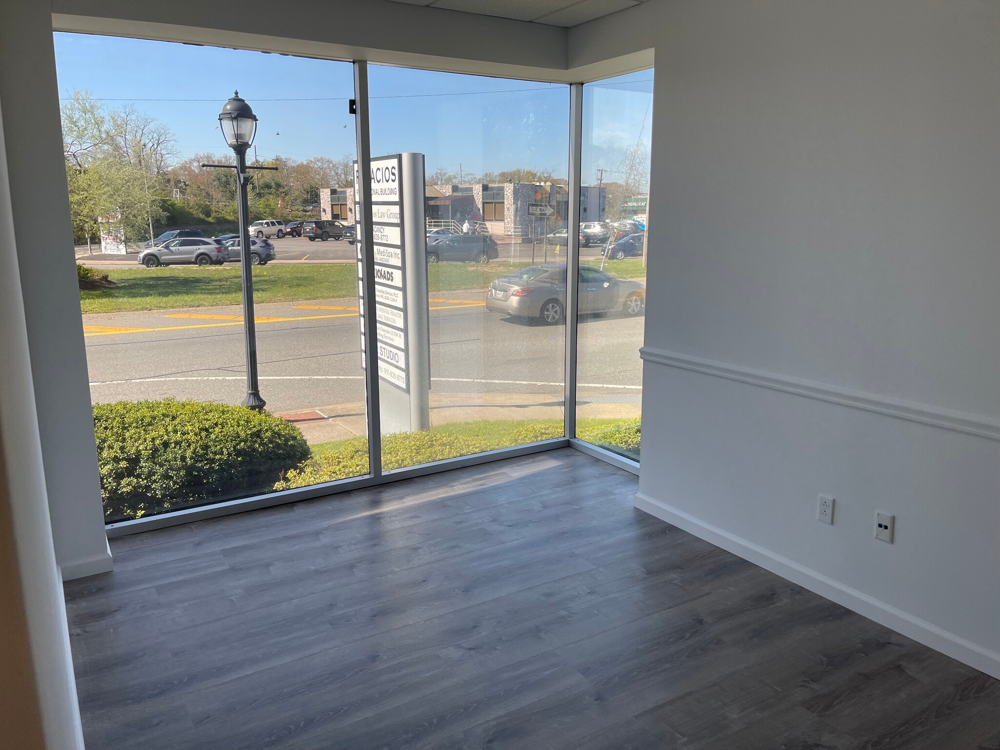 160 Howells Rd, Bay Shore, NY for lease Interior Photo- Image 1 of 11