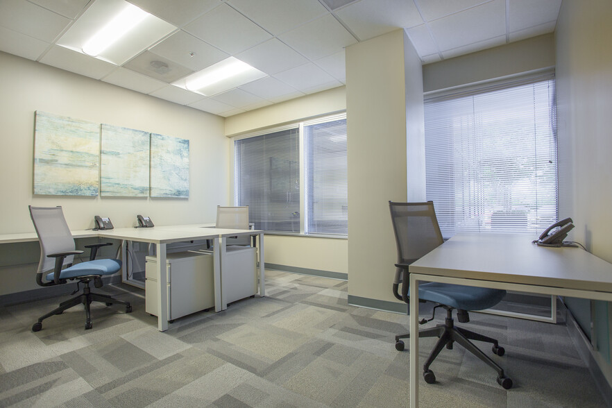 5401 W Kennedy Blvd, Tampa, FL for lease - Interior Photo - Image 2 of 12