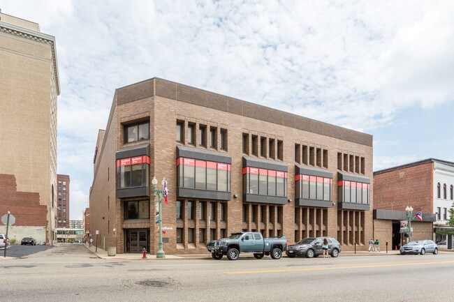 More details for 202 2nd St NE, Canton, OH - Office for Sale