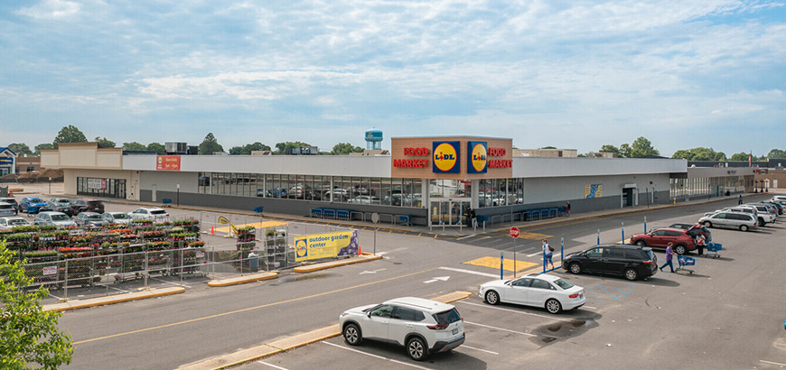 2000 Hempstead Tpke, East Meadow, NY for lease Building Photo- Image 1 of 2