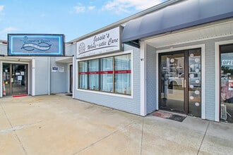 267 Post Rd, Westerly, RI for lease Building Photo- Image 2 of 7