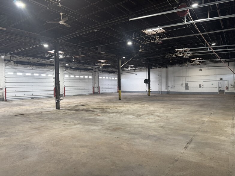 5041 W Pershing Rd, Stickney, IL for lease - Building Photo - Image 3 of 4