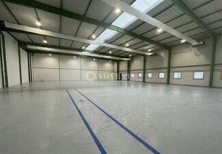 Plus de détails pour Local d'activités à louer