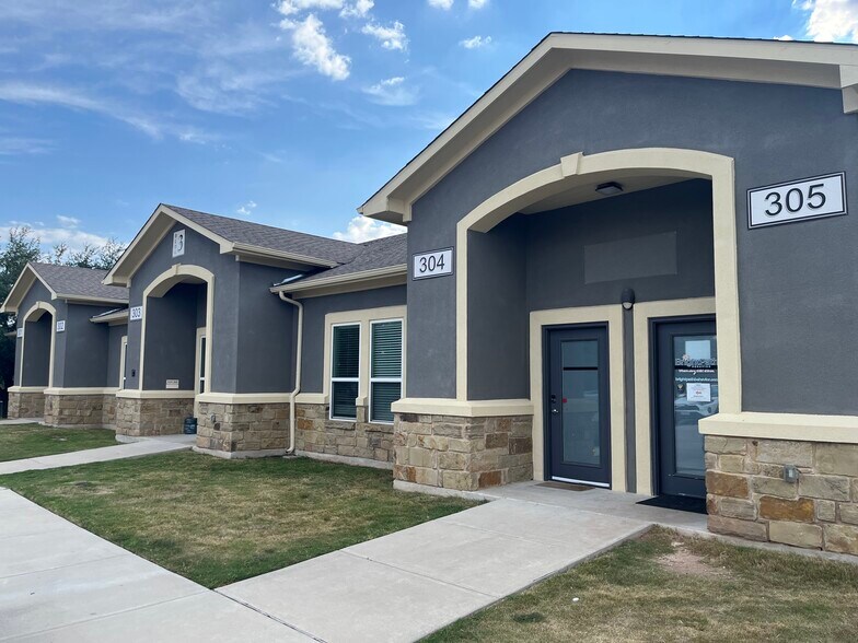 2301 S Bagdad Rd, Cedar Park, TX à vendre - Photo du bâtiment - Image 2 de 9